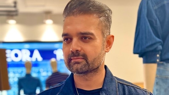 Mahaakshay Chakraborty